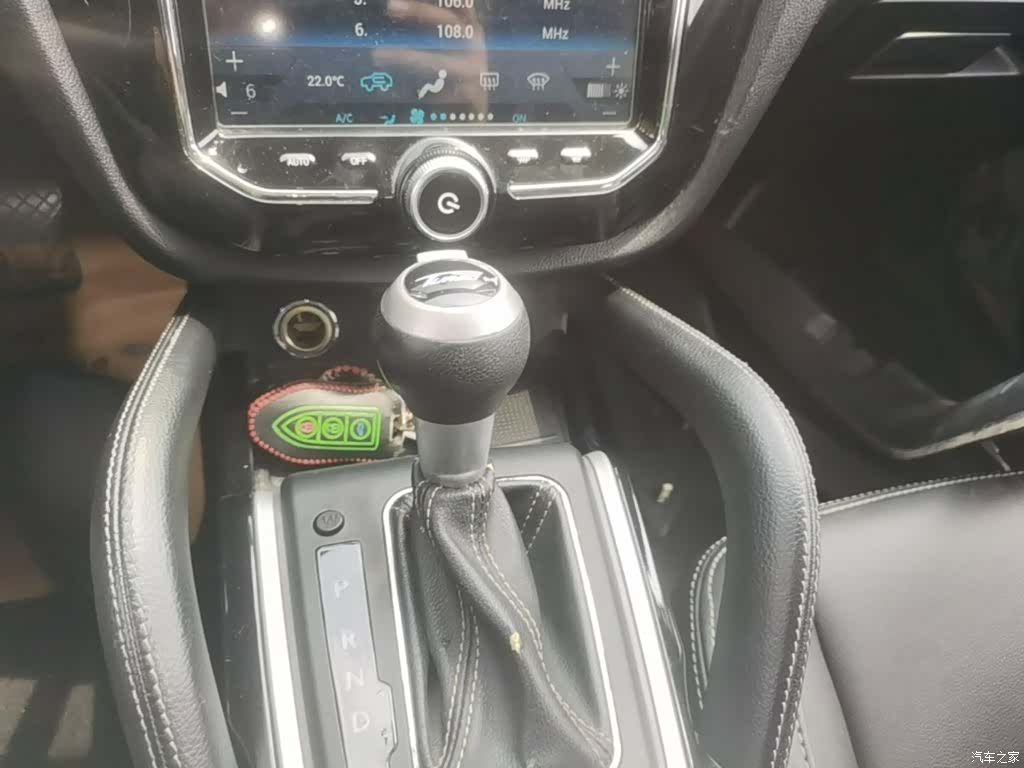 Zotye SR7, 2017 14