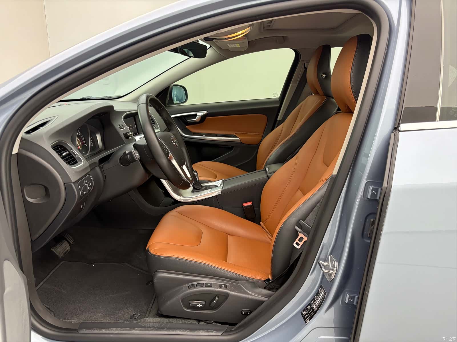 Volvo S60, 2019 8
