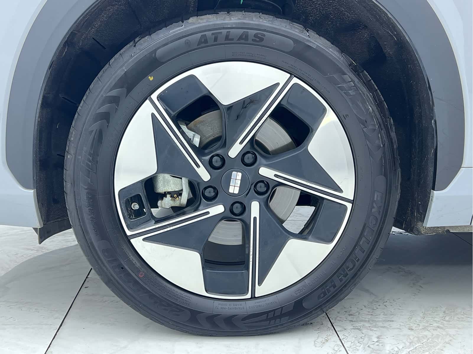 Geely Galaxy E5, 2025 30