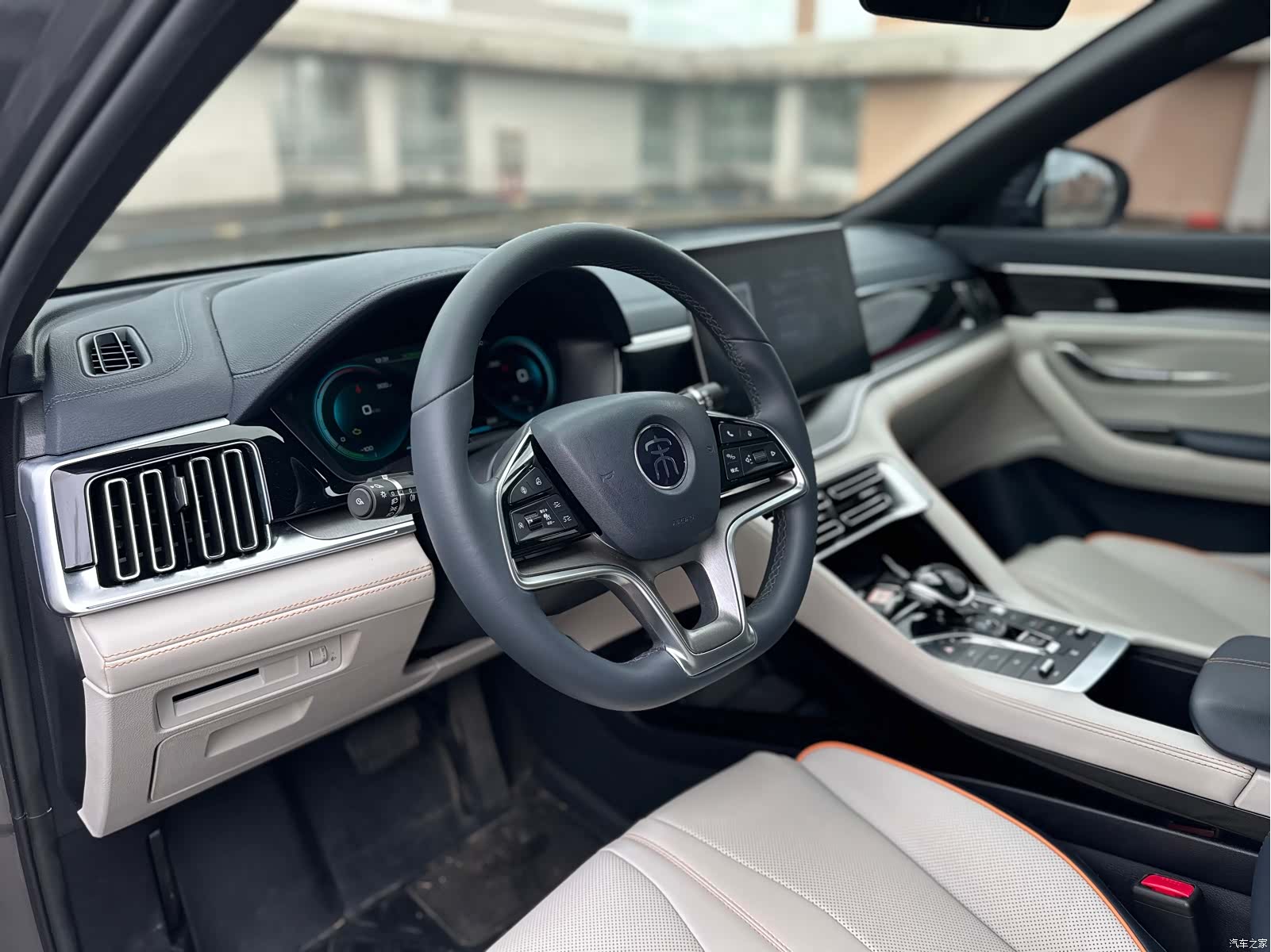 BYD Song, 2022 10