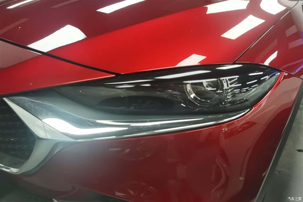 Mazda CX-4, 2021 все фото