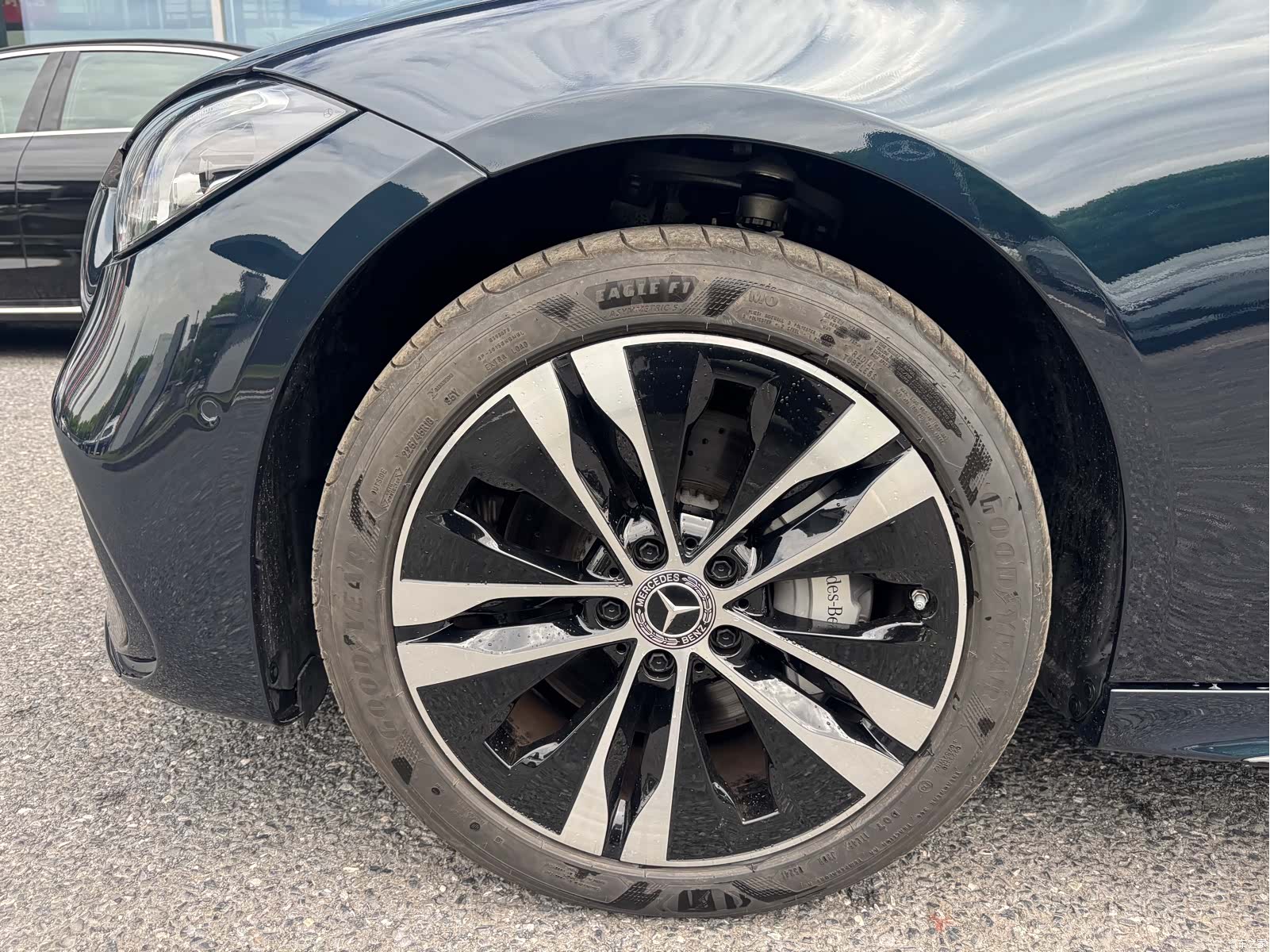 Mercedes-Benz C-Class, 2026 8