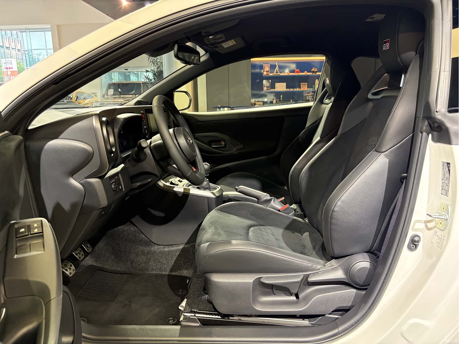 Toyota Yaris, 2026 11