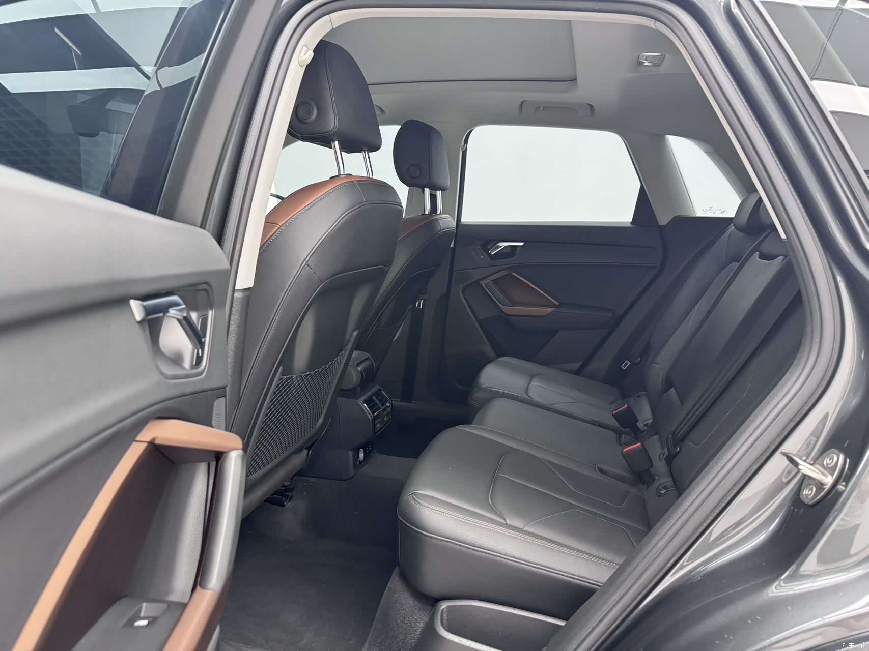 Audi Q3, 2022 14
