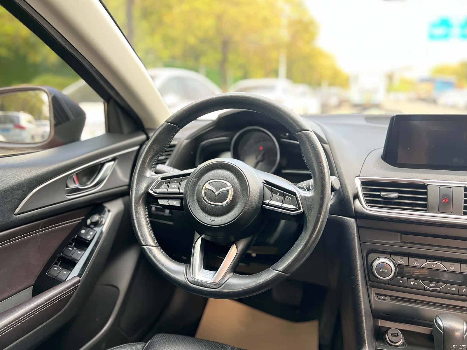Mazda Mazda3, 2018 9