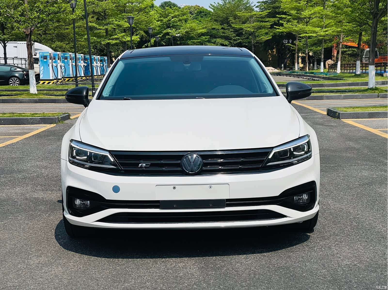 Volkswagen Lamando, 2021 3