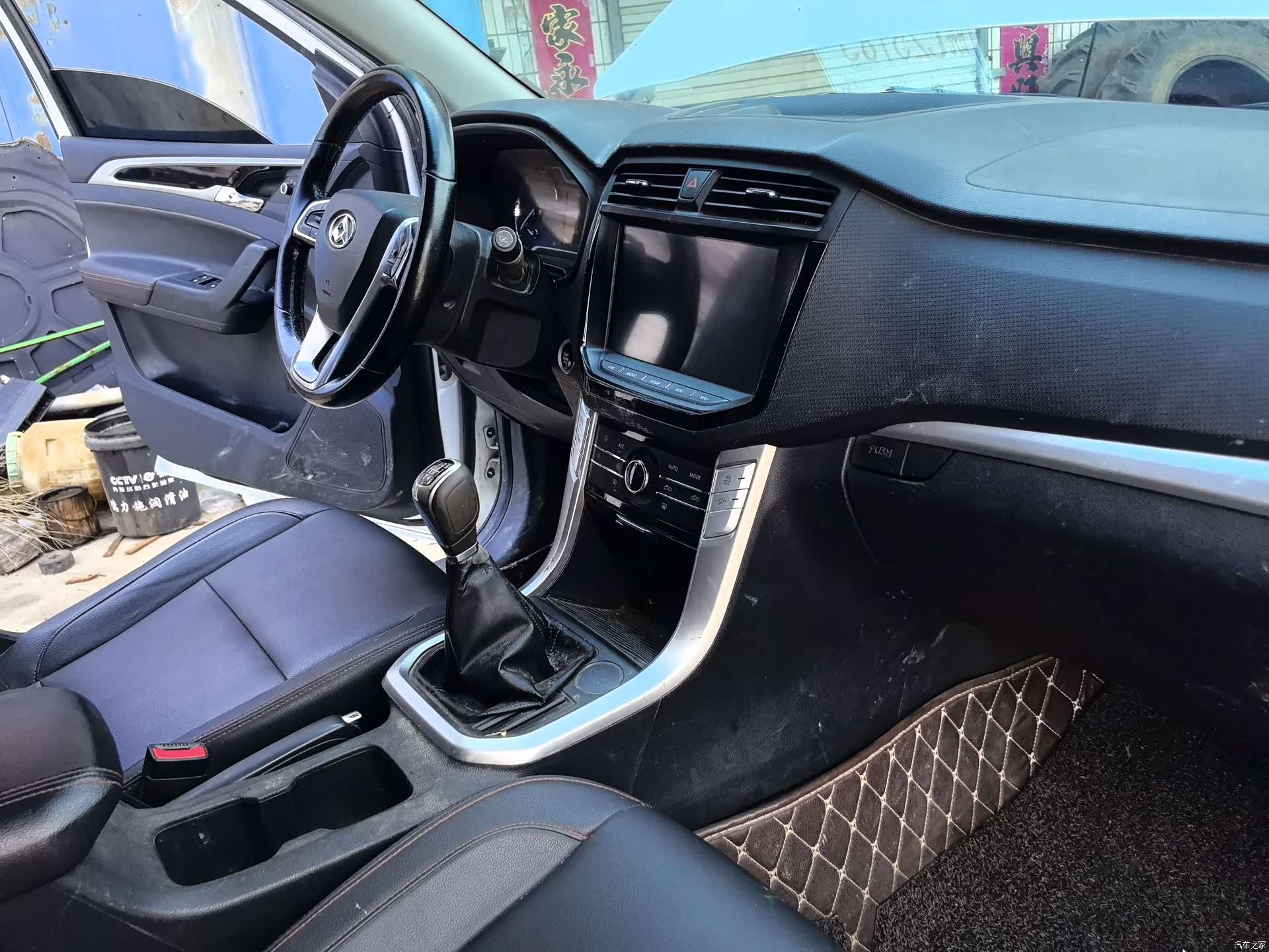 Maxus T60, 2019 24