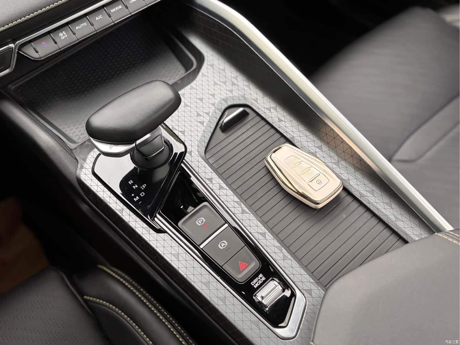 Geely Preface, 2024 23