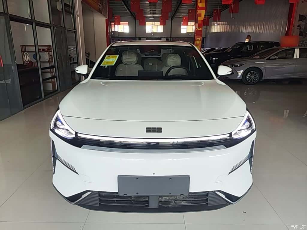Geely Galaxy L6, 2026 3