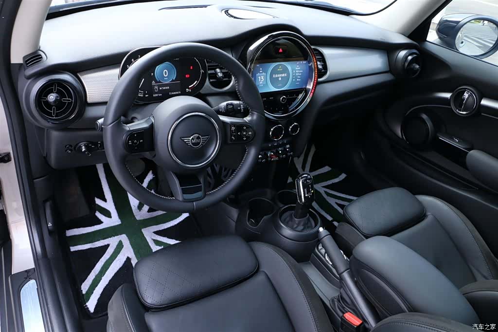 Mini Cooper, 2023 12