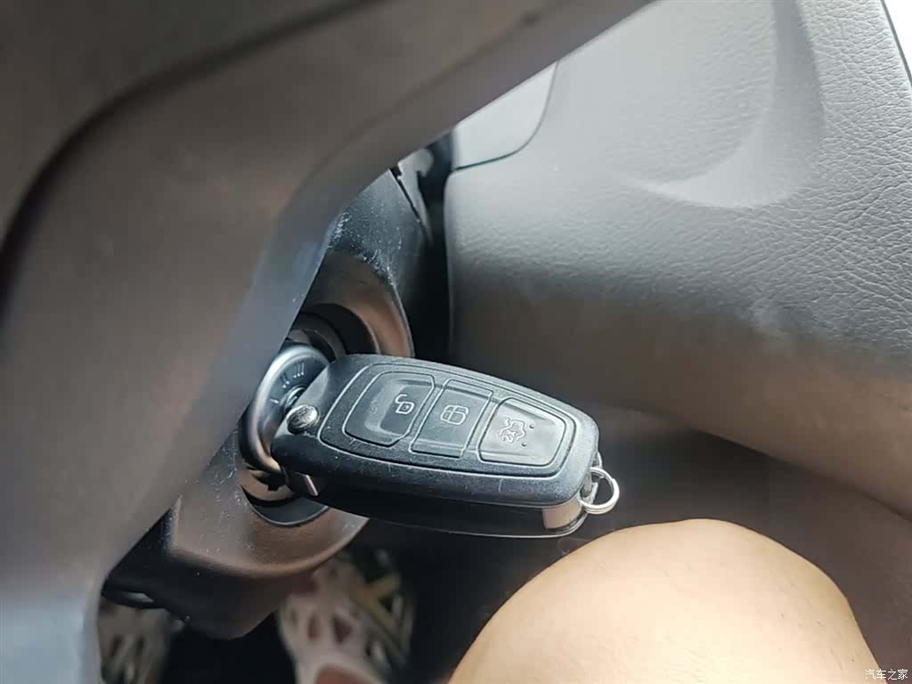 Ford Focus, 2015 9