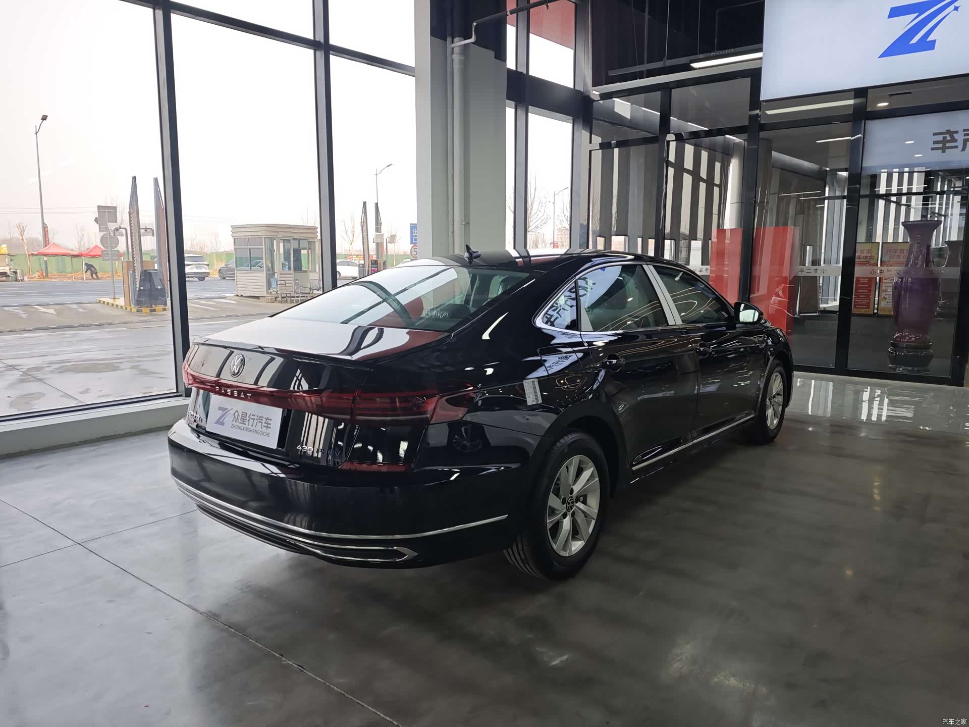 Volkswagen Passat, 2025 4