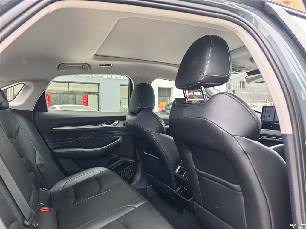 Geely Preface, 2023 10