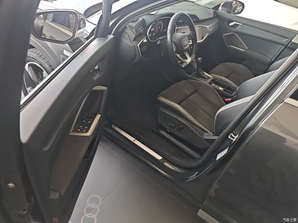 Audi Q3, 2022 16