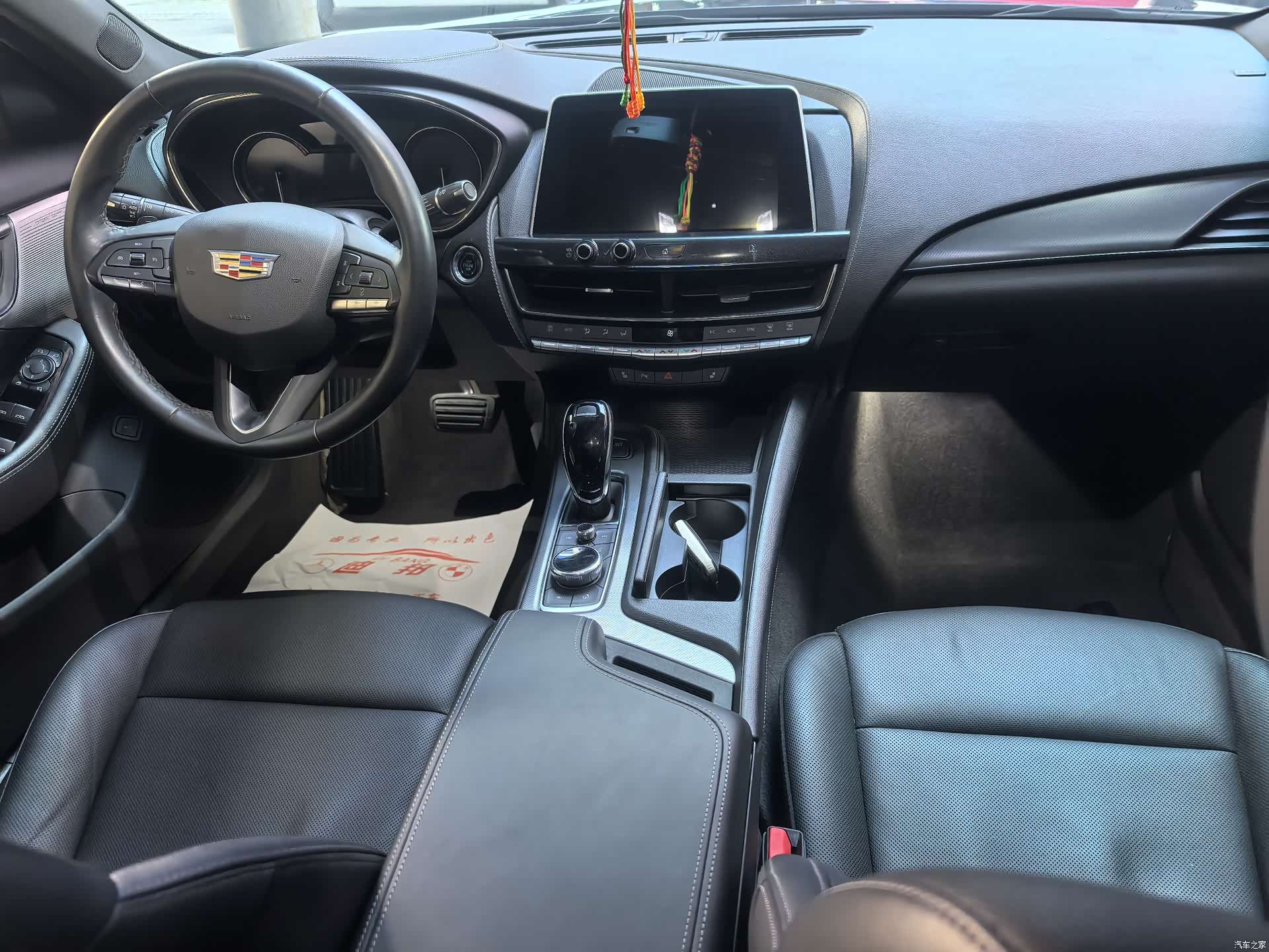 Cadillac CT5, 2021 все фото