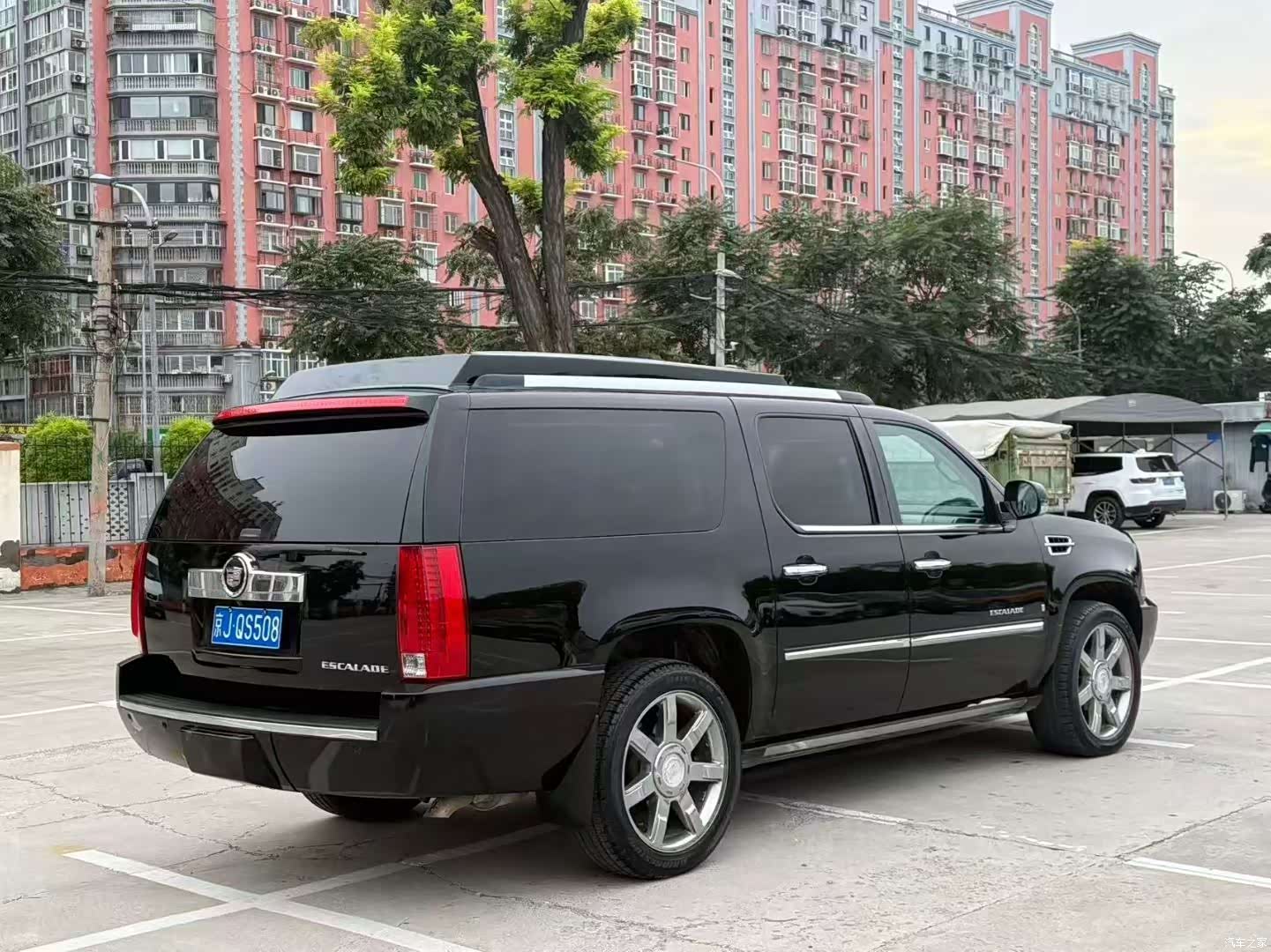 Cadillac Escalade, 2011 6