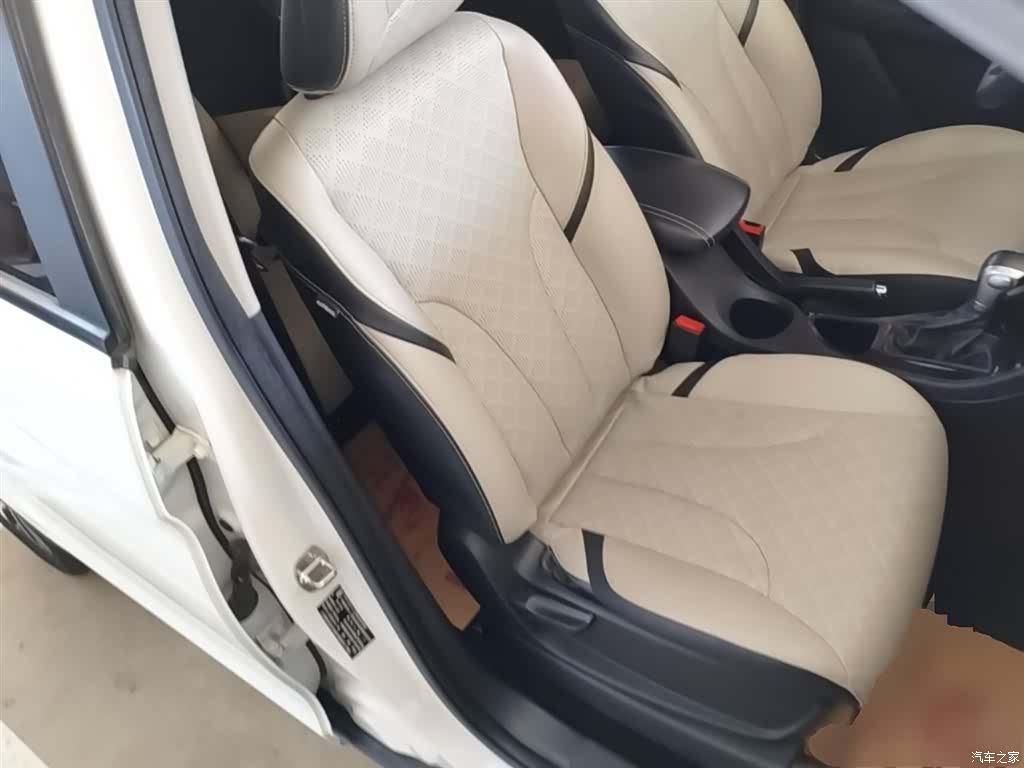Wuling 730, 2022 25