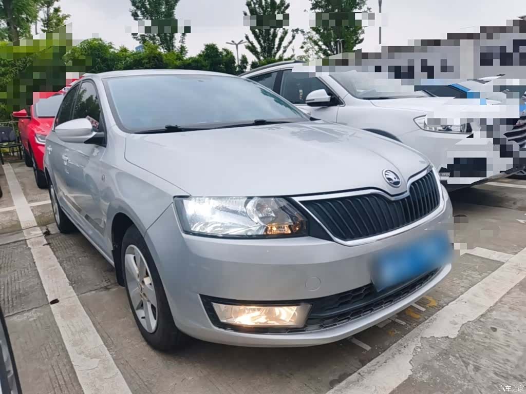 Skoda Rapid, 2017 4
