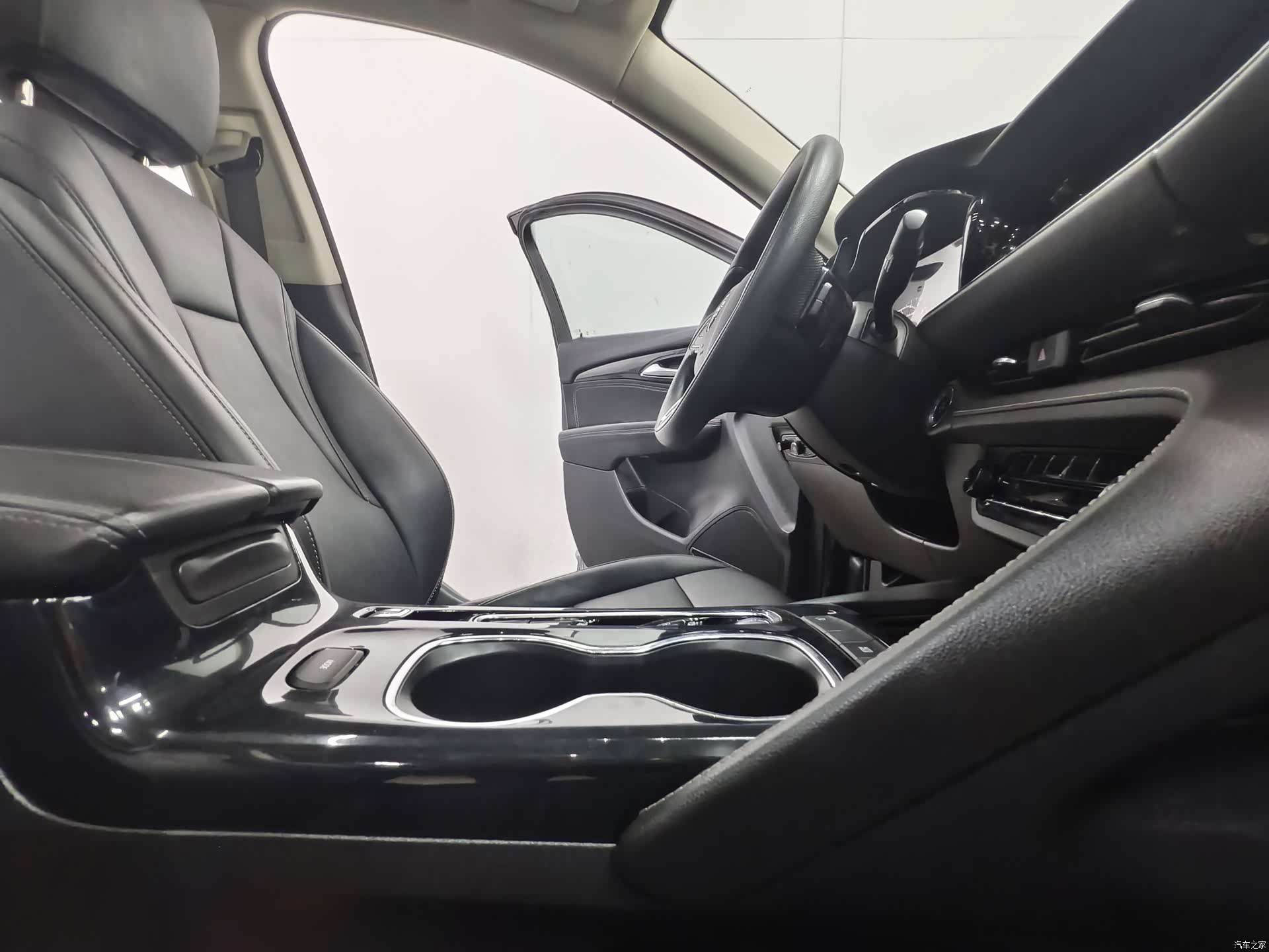 Buick Envision, 2022 15