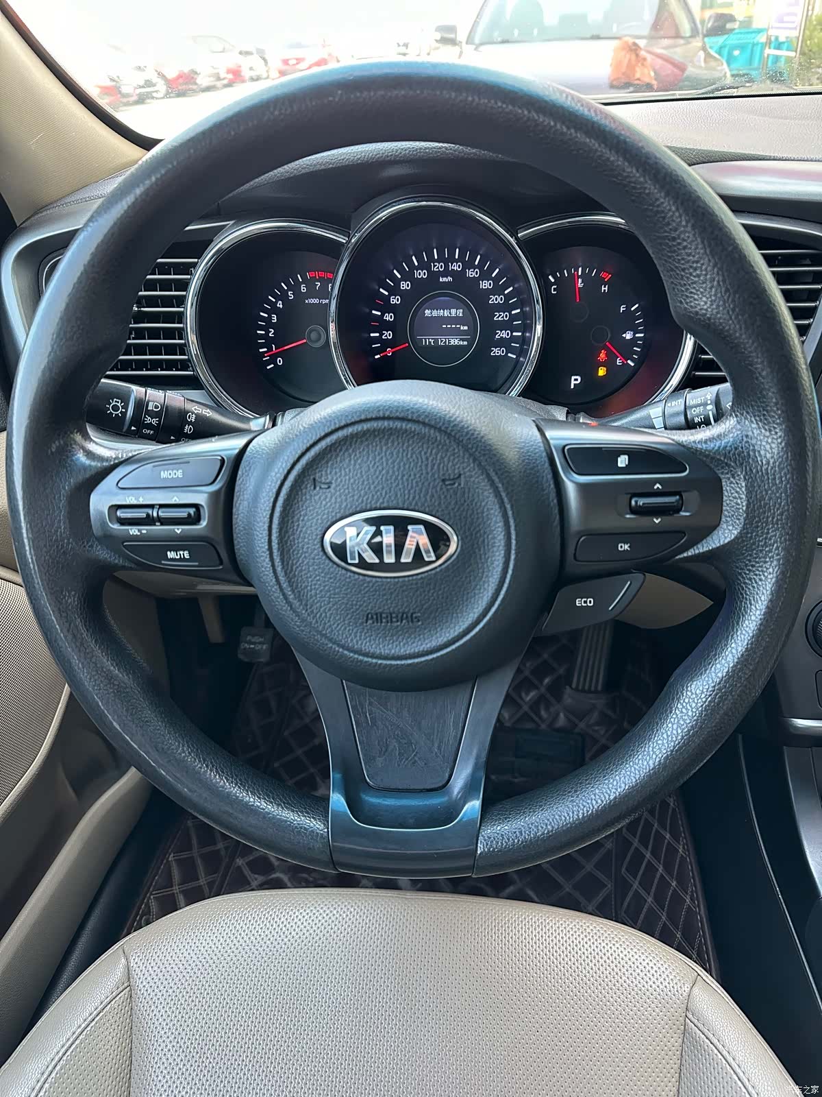 Kia K5, 2015 11