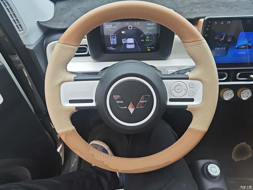 Wuling MINIEV, 2025 11