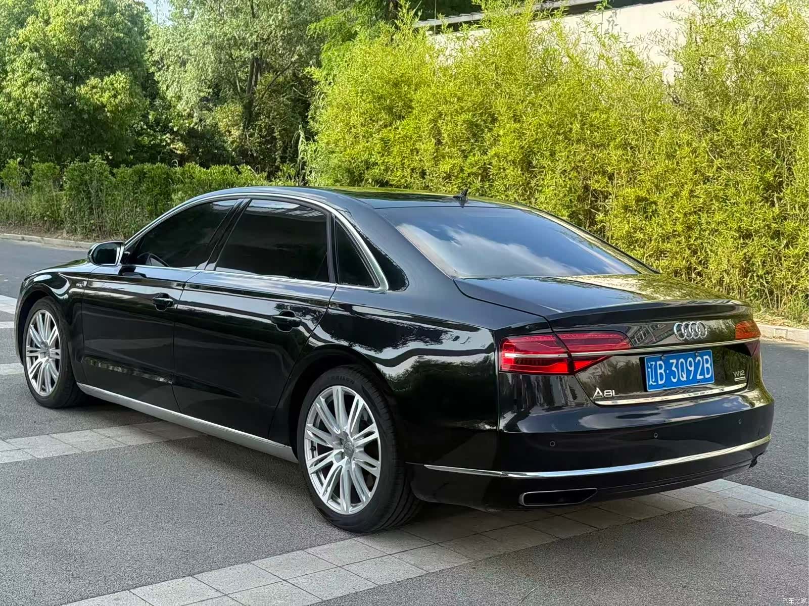 Audi A8L, 2011 6