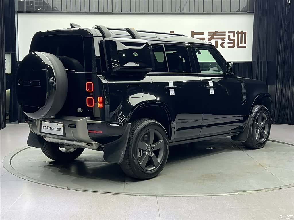 Land Rover Defender, 2024 все фото