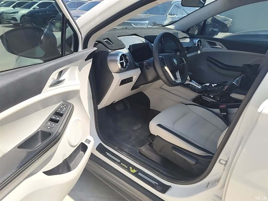 BYD Yuan, 2022 16