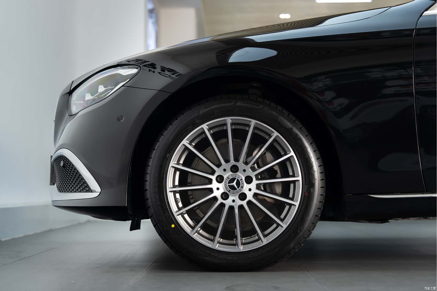 Mercedes-Benz E-Class, 2023 8