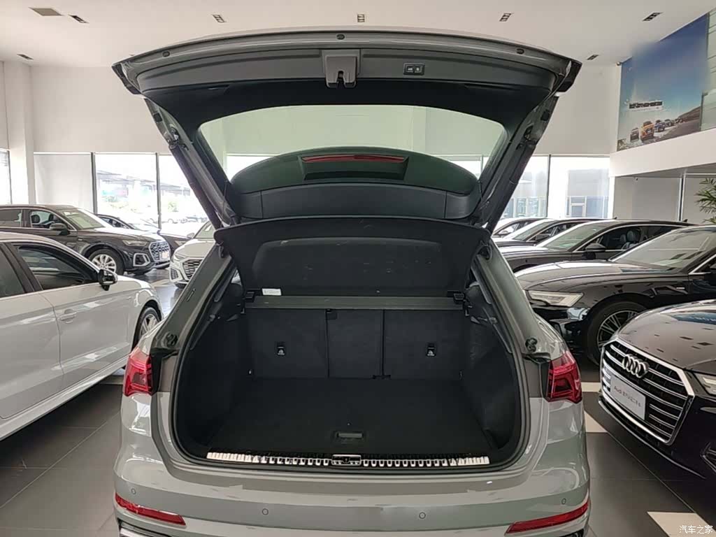 Audi Q3, 2024 19