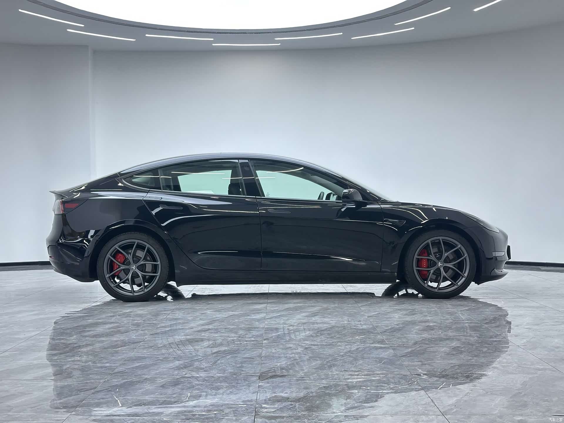 Tesla Model 3, 2022 все фото