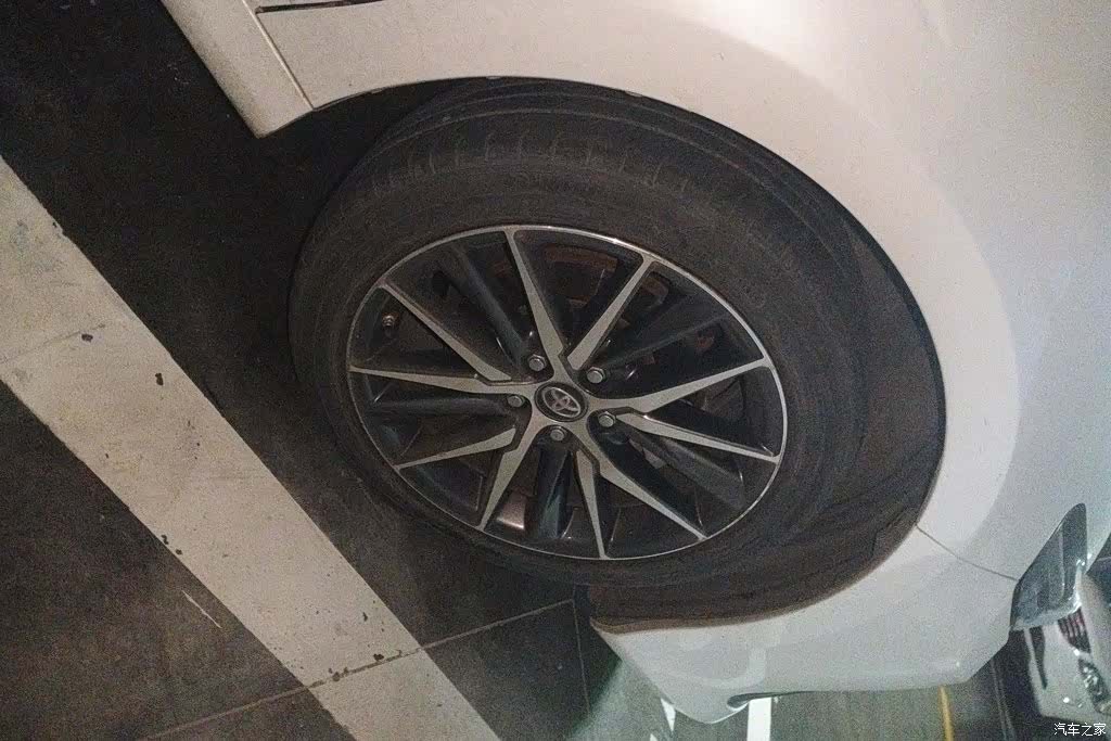 Toyota Camry, 2021 6