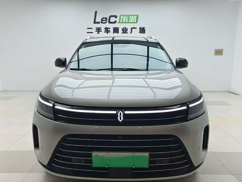 AITO Ask the world M7