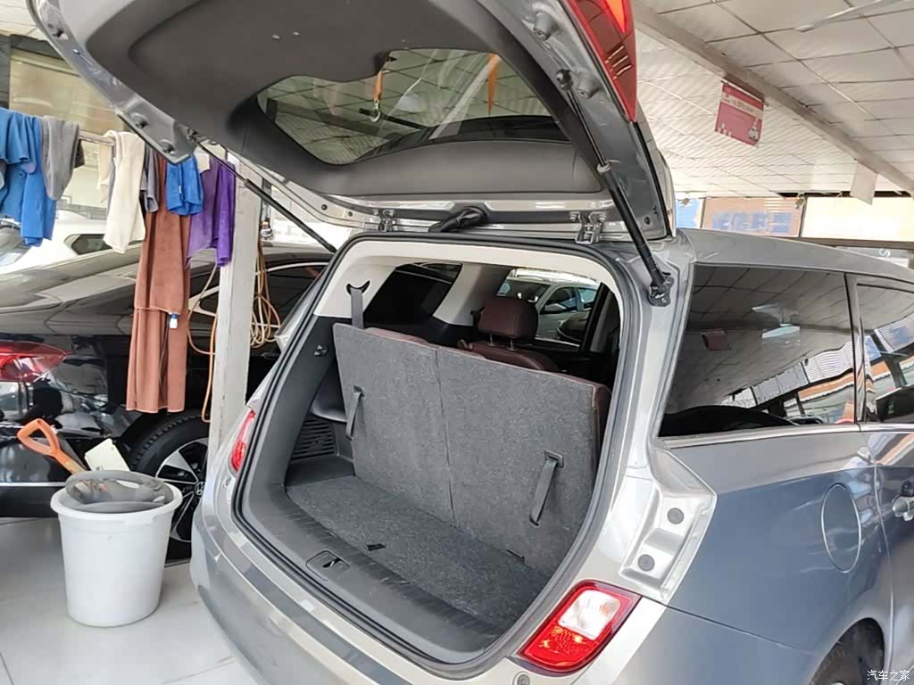 Buick GL6, 2020 19