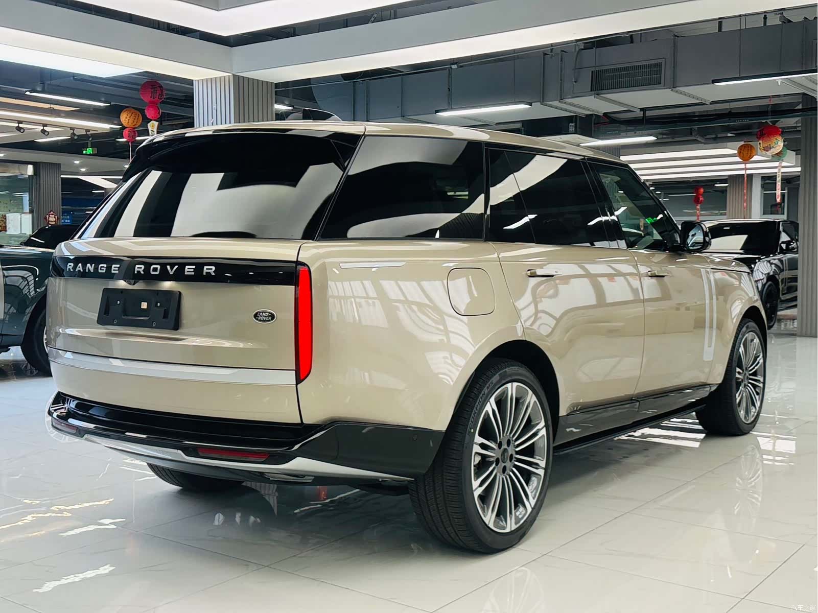 Land Rover Range Rover, 2026 3