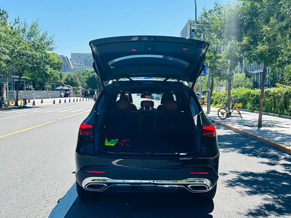 Mercedes-Benz GLC Mercedes-Benz GLC
