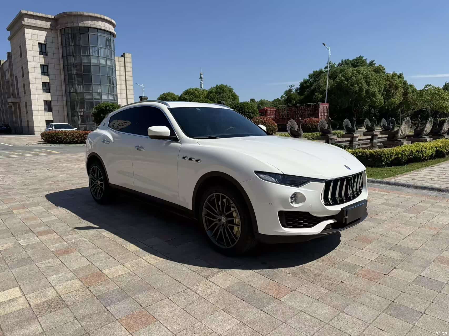 Maserati Levante, 2018 3