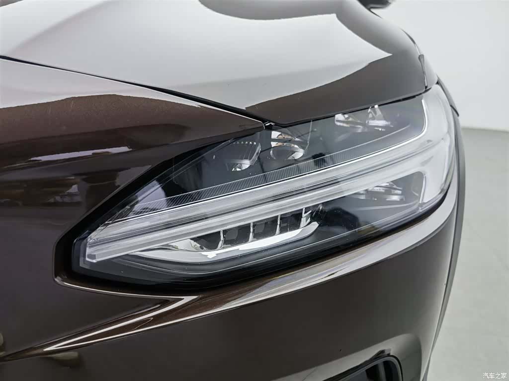 Volvo V90, 2019 7