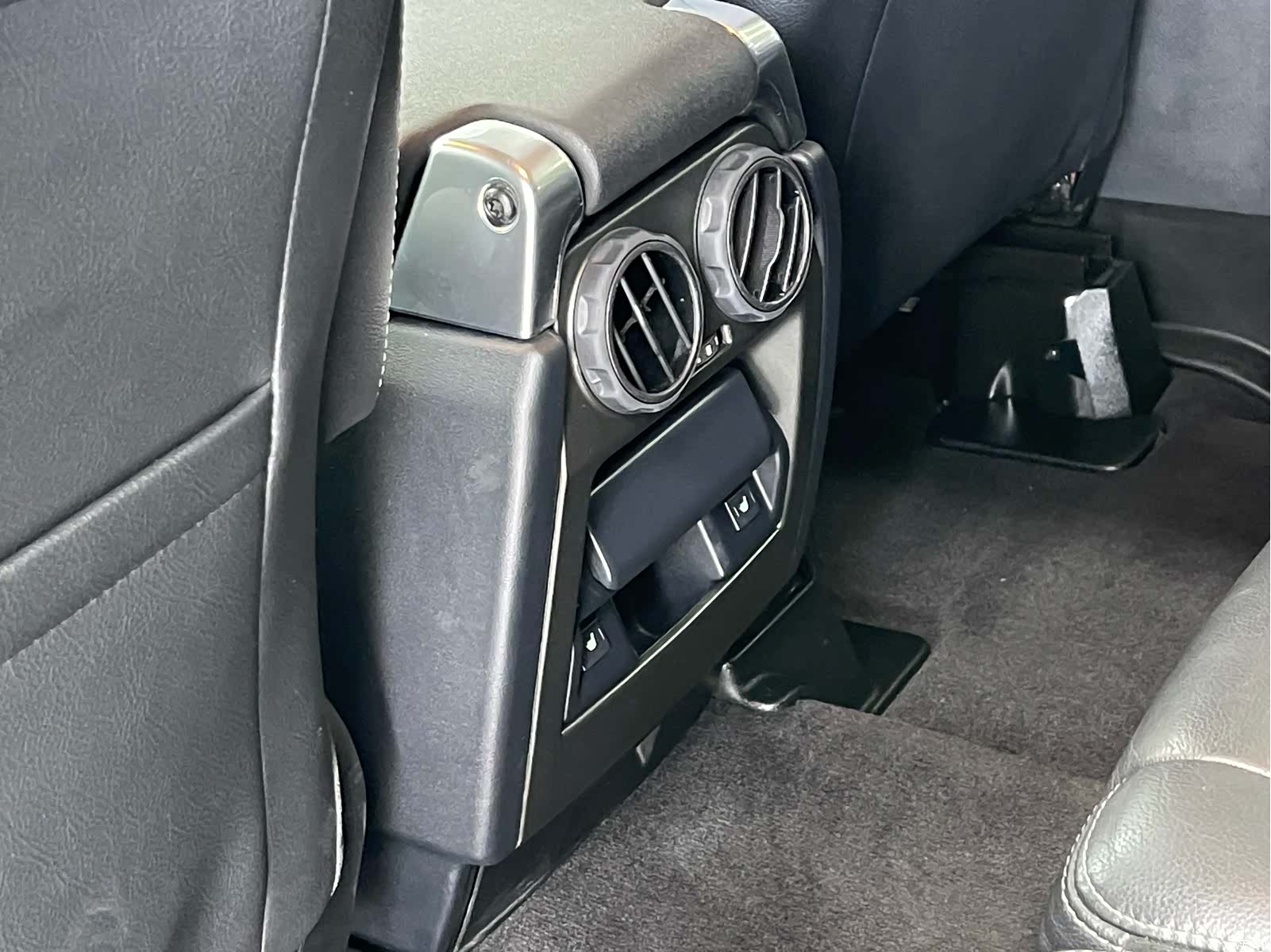 Land Rover Discovery, 2019 14