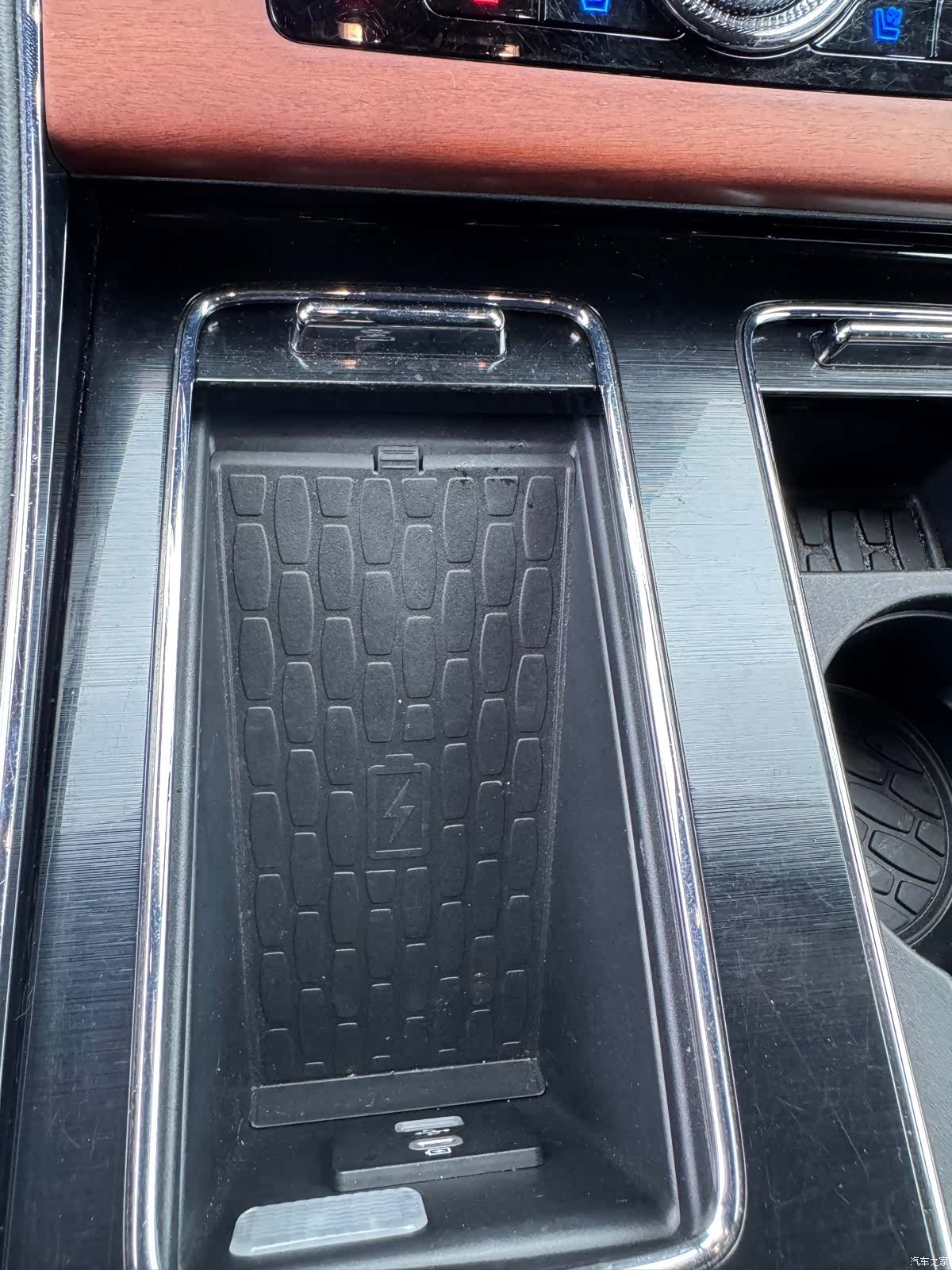 Lincoln Aviator, 2022 33