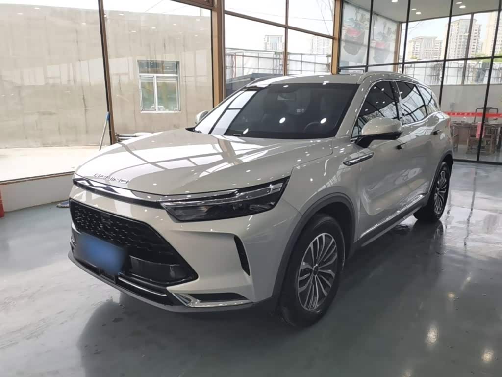 BAIC X7