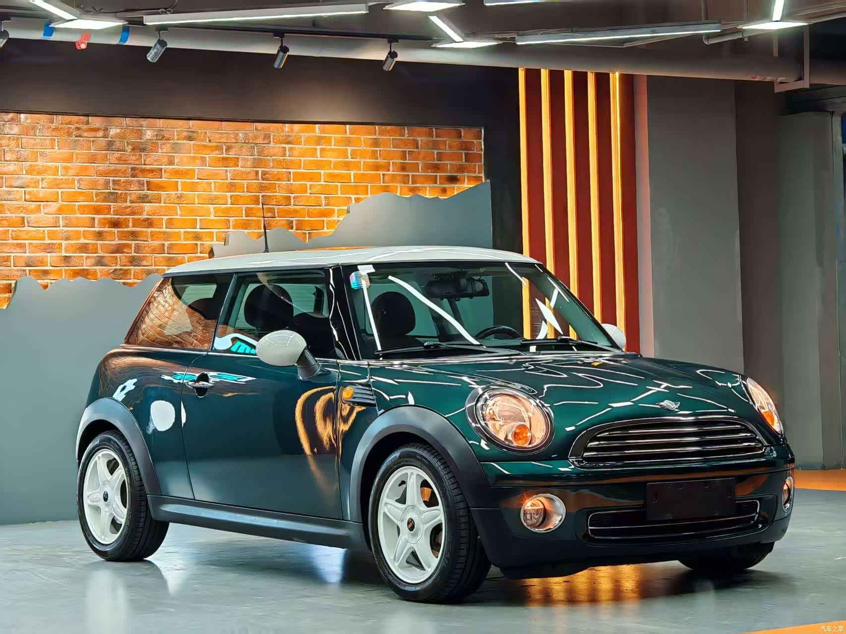 Mini Cooper, 2009 3