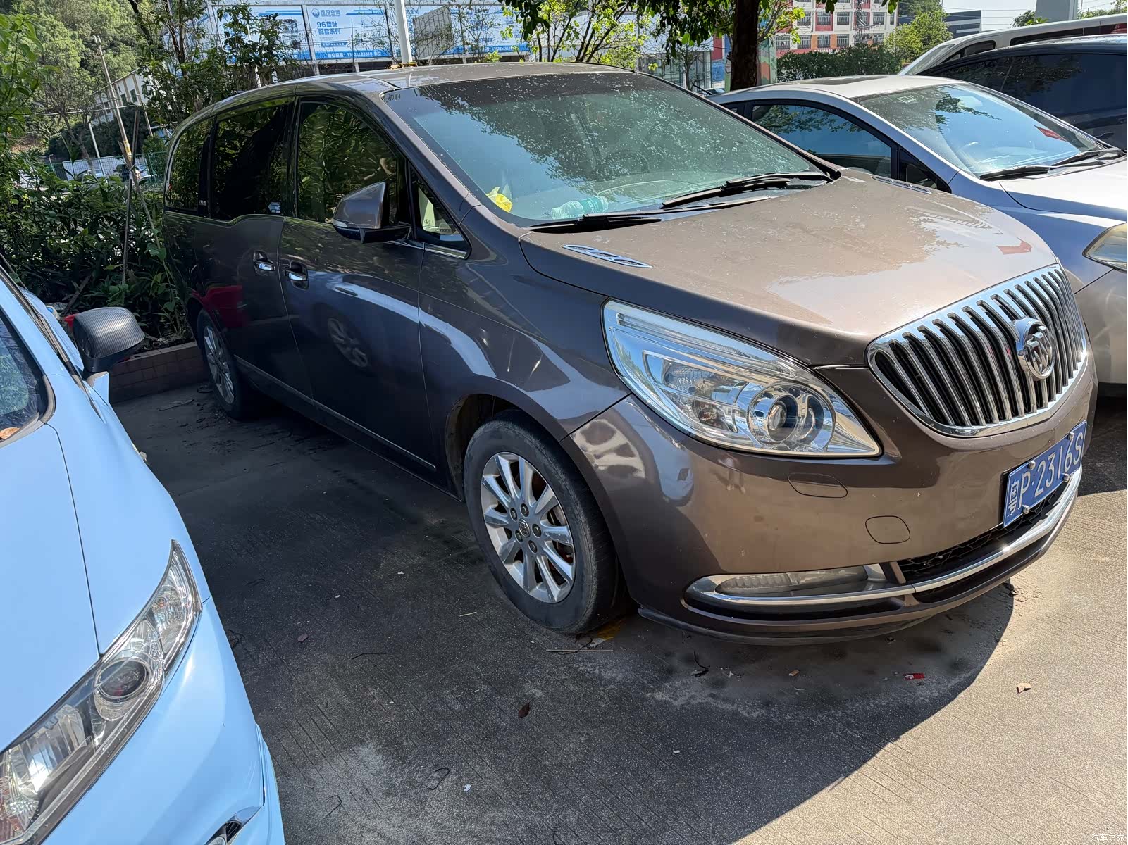 Buick GL8, 2013 2