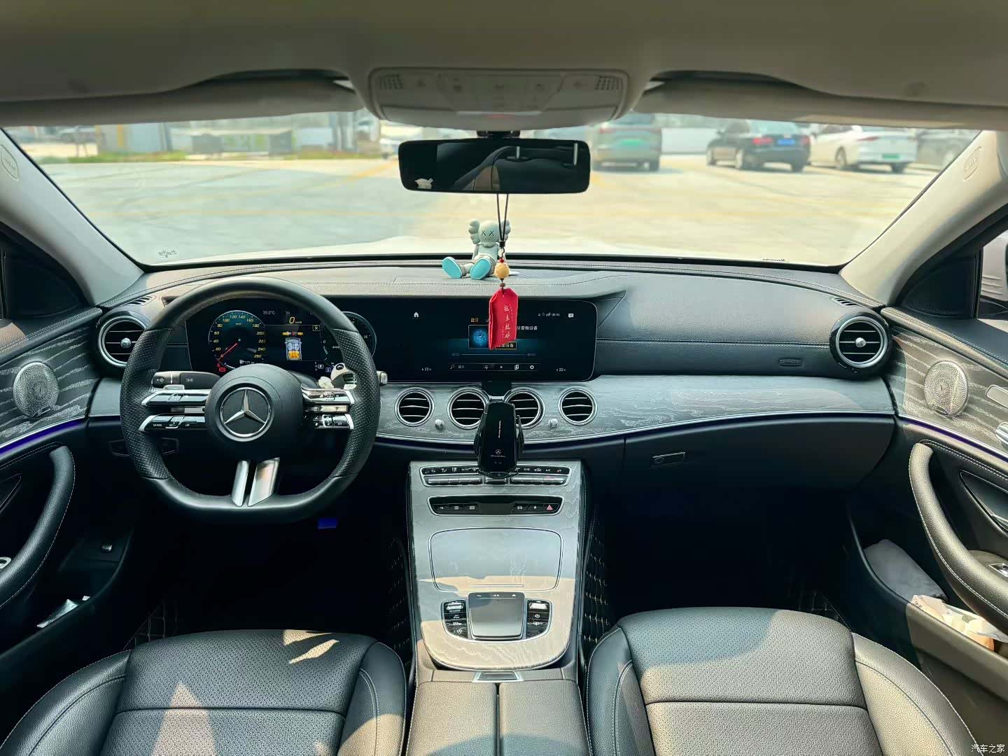 Mercedes-Benz E-Class, 2023 9