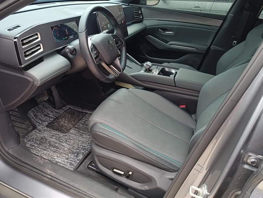 BYD Qin L BYD Qin L
