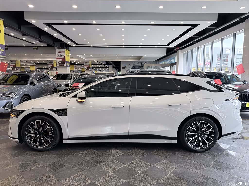 Zeekr 007, 2025 9