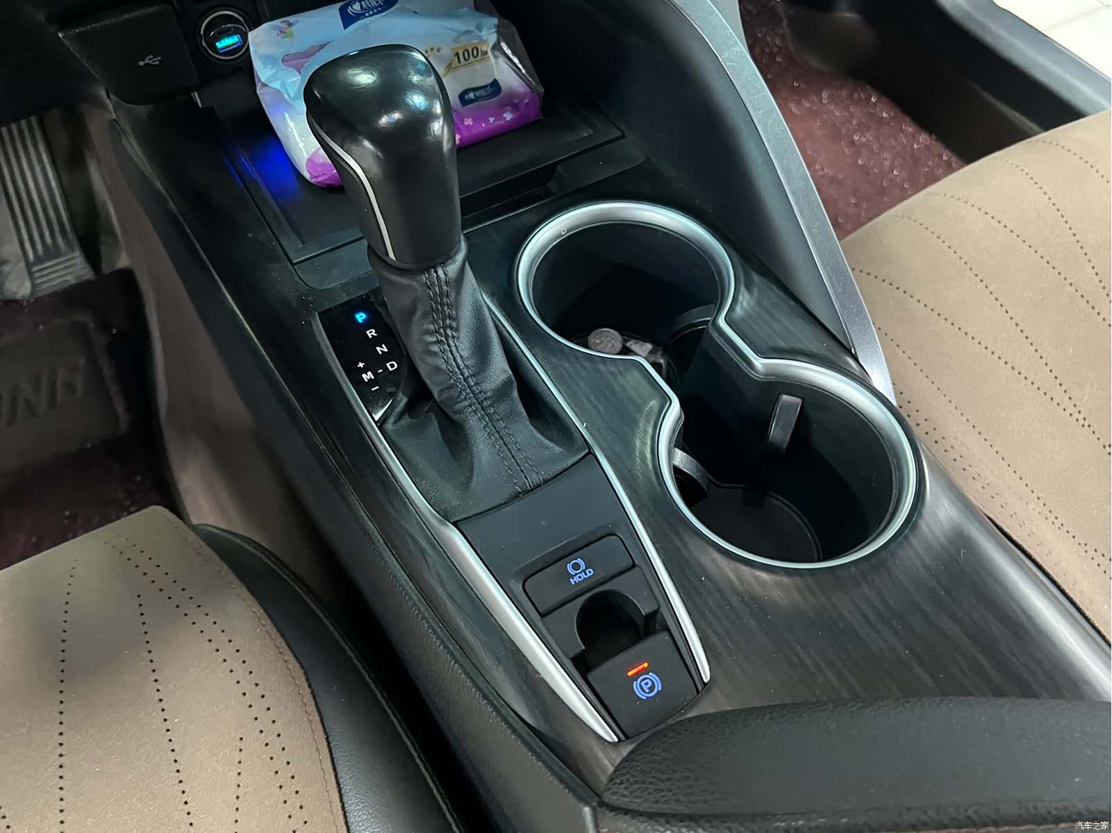 Toyota Camry, 2023 11
