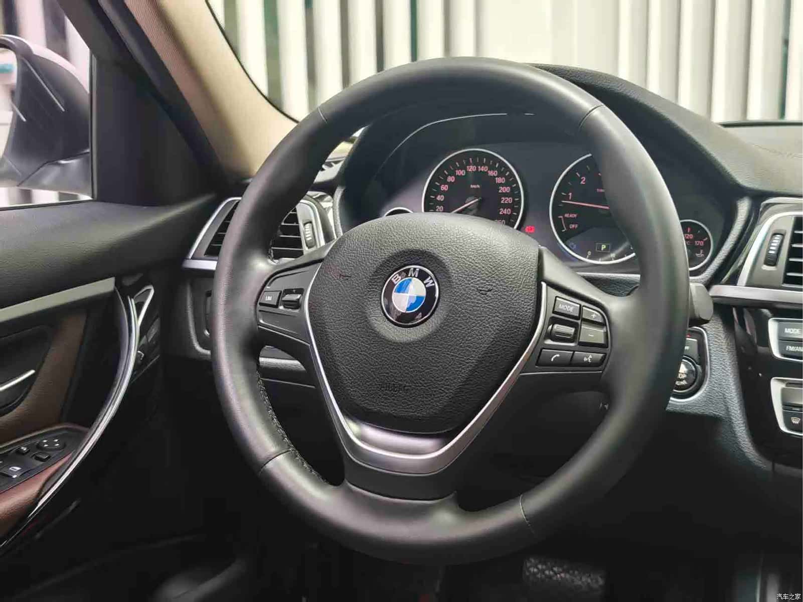BMW 3 Series, 2018 10