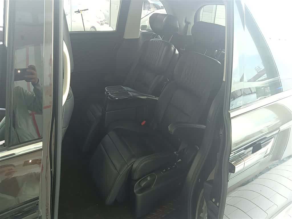 Honda Elysion, 2023 13