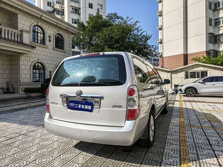 Buick GL8 2014 2.4L jing dian ban